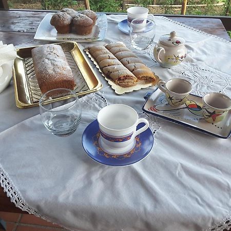 Mansarda Fiorita Bed & Breakfast Abatemarco Exterior photo