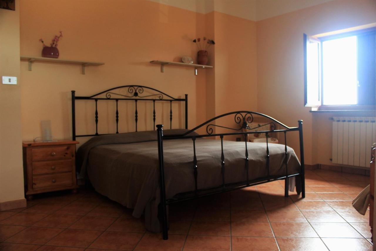 Mansarda Fiorita Bed & Breakfast Abatemarco Exterior photo