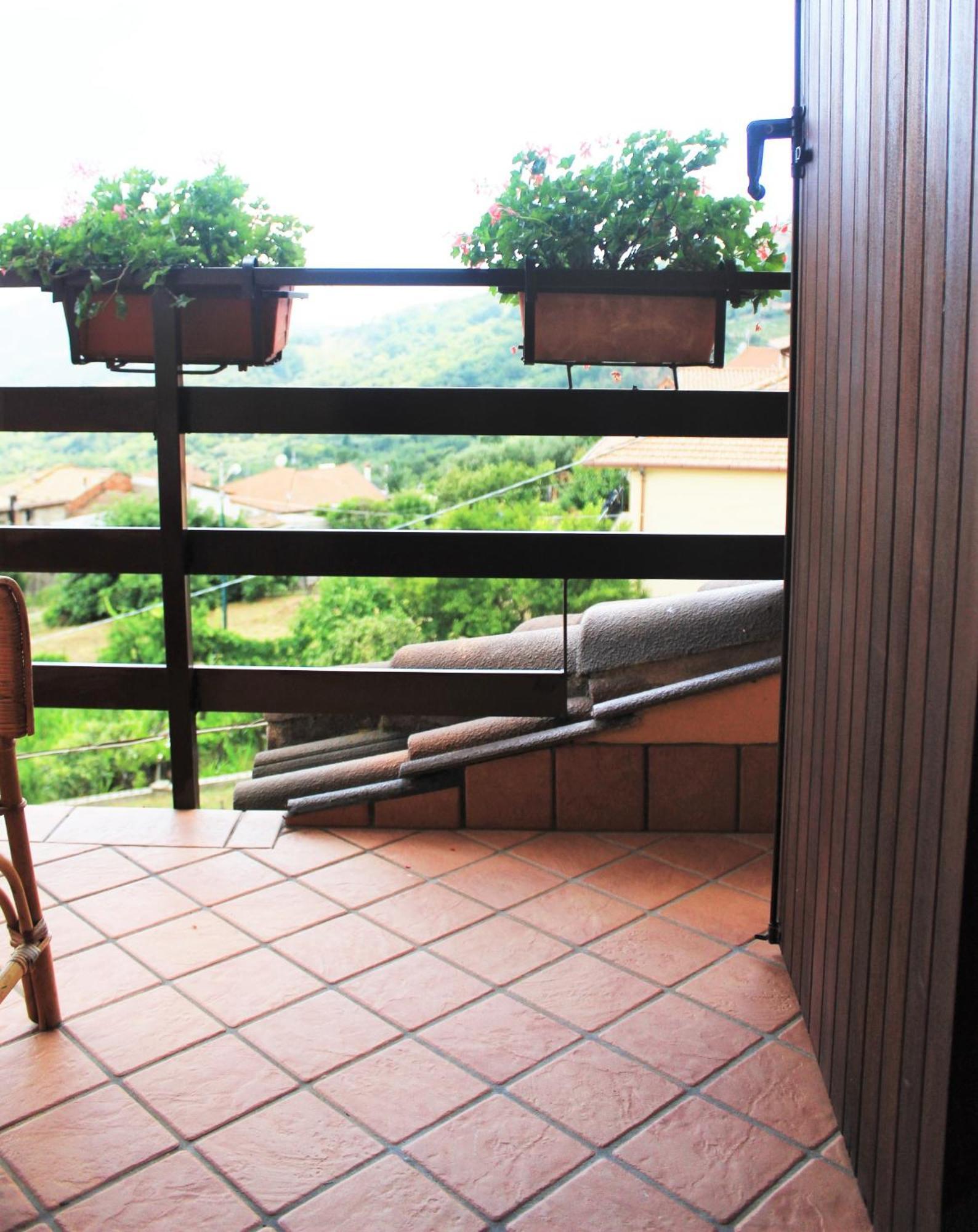 Mansarda Fiorita Bed & Breakfast Abatemarco Exterior photo